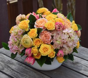 Benefits of Anniversary Flower Bouquet